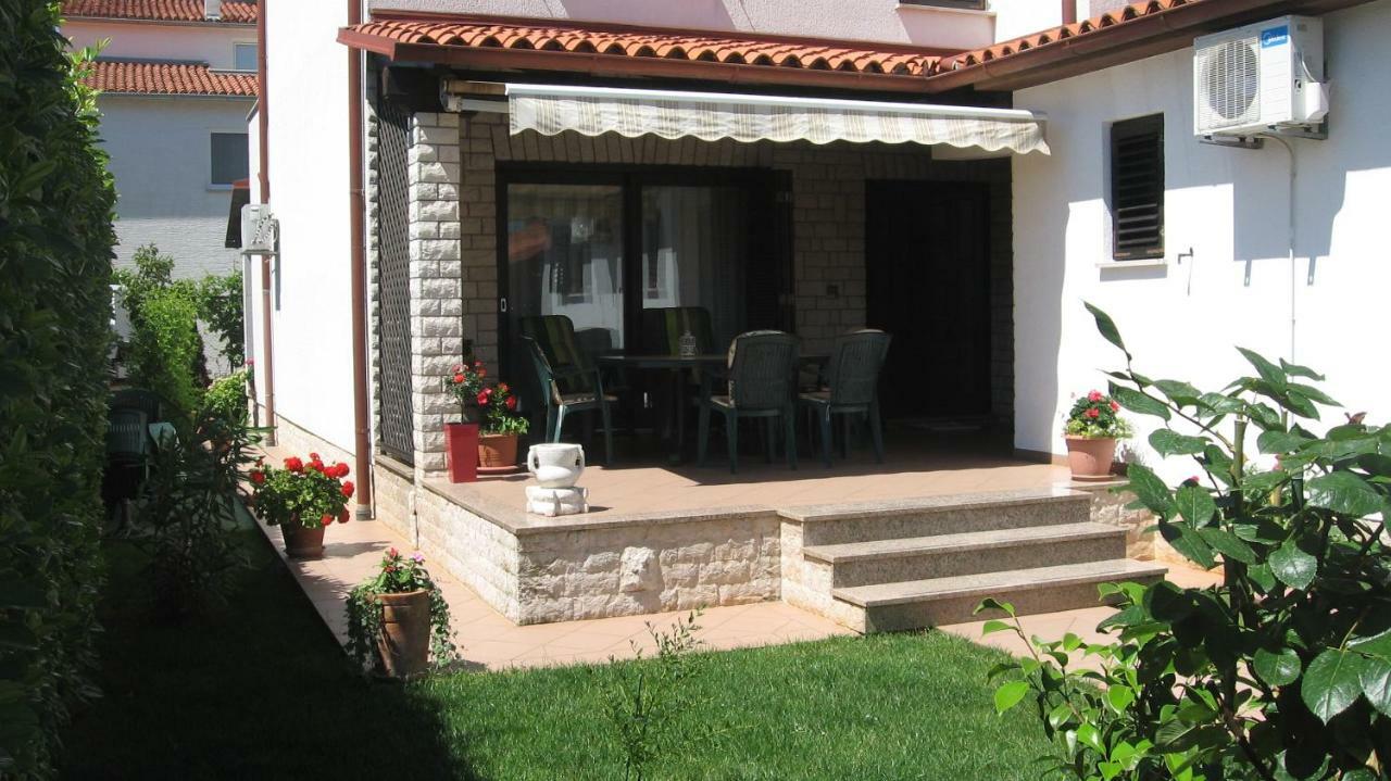 Apartments Grozdanic Fažana Exterior foto